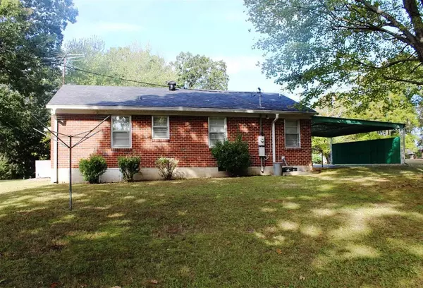 Dickson, TN 37055,107 W Hills Ter