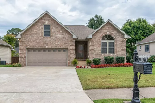 169 Fox Run, Springfield, TN 37172