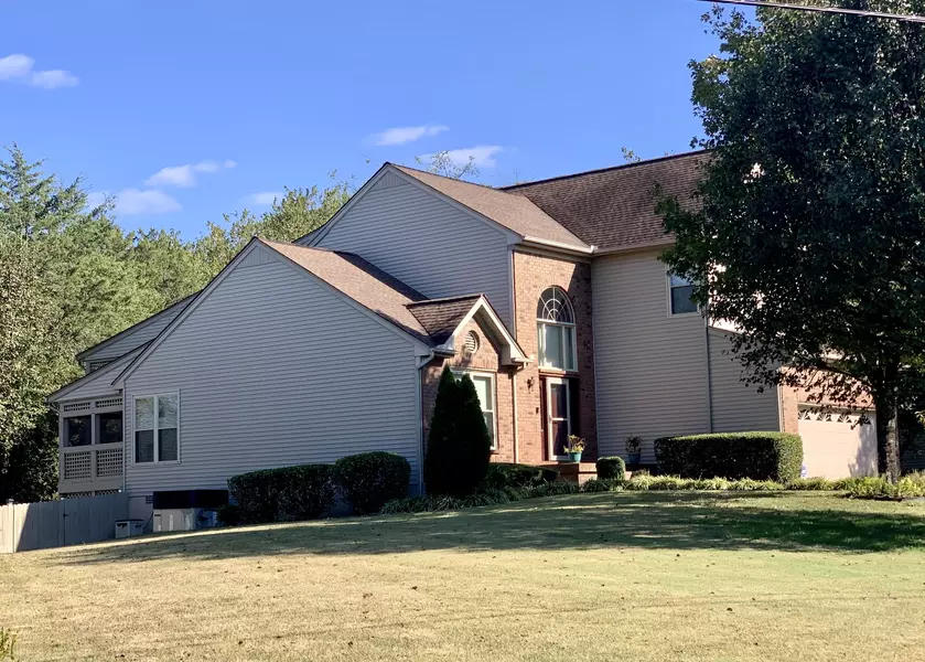 105 E Harbor, Hendersonville, TN 37075