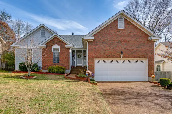 2010 Alice Springs Ct, Mount Juliet, TN 37122