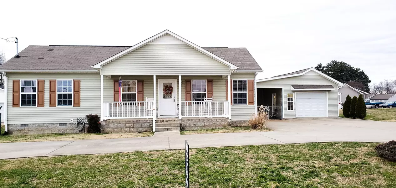 38 Kiwi Dr, Winchester, TN 37398