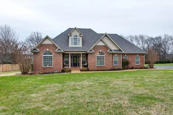 1309 Charleston Ln, Columbia, TN 38401