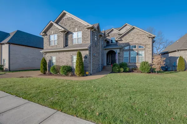 1608 Eden Rose Pl, Nolensville, TN 37135