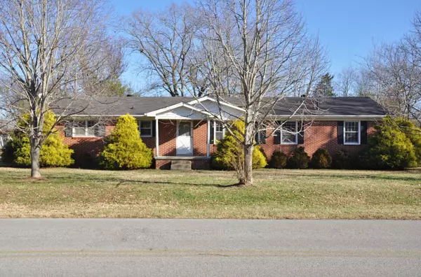 838 Anthony Ave, Smithville, TN 37166