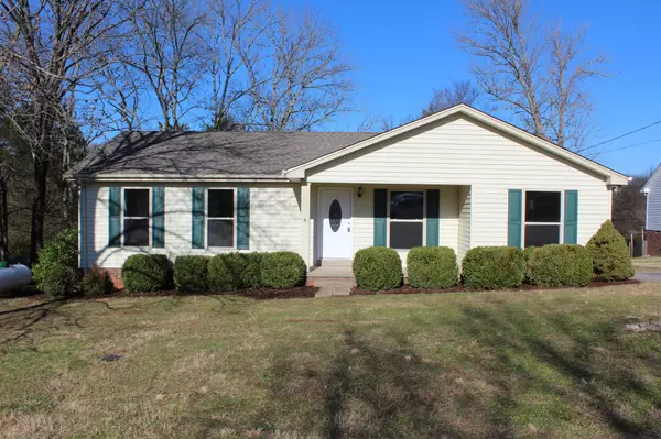 110 Notch Ln, Hartsville, TN 37074