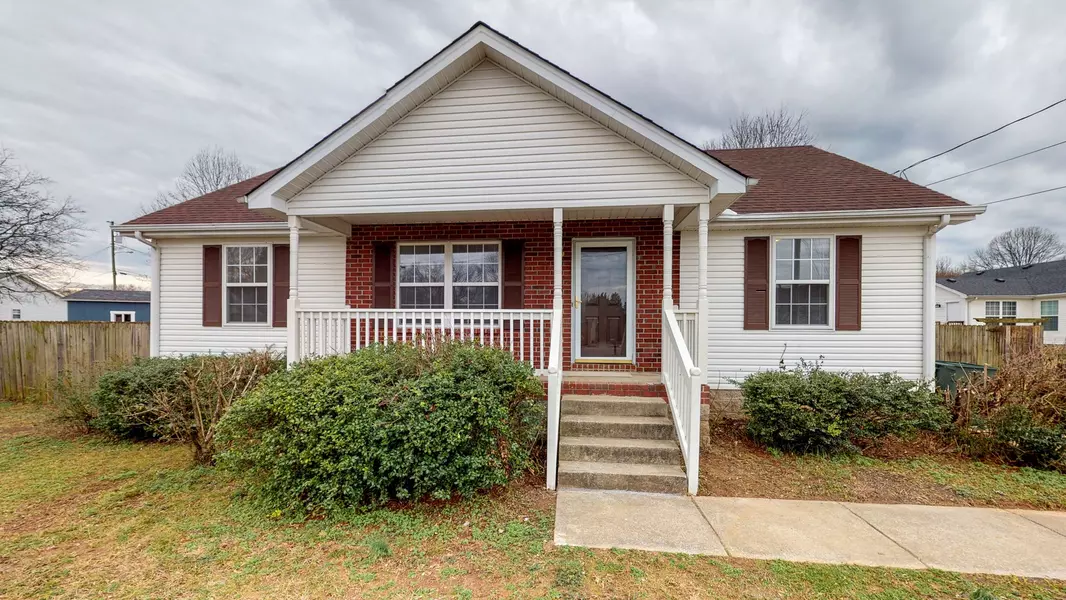 802 Childers Ct, La Vergne, TN 37086