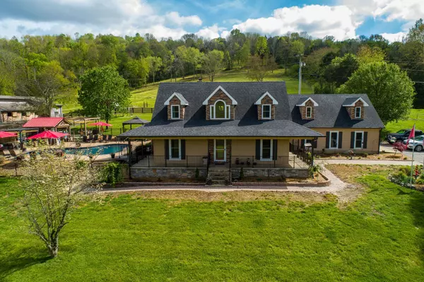 12 Bates Ln, Brush Creek, TN 38547