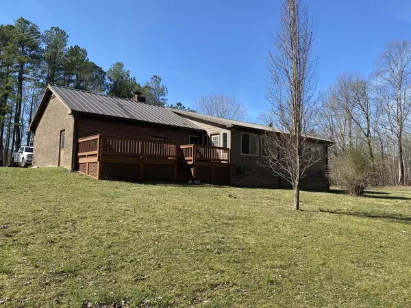 Sewanee, TN 37375,251 Hat Rock Rd