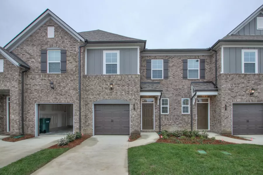 25 Holland Ridge Cir, Lebanon, TN 37090