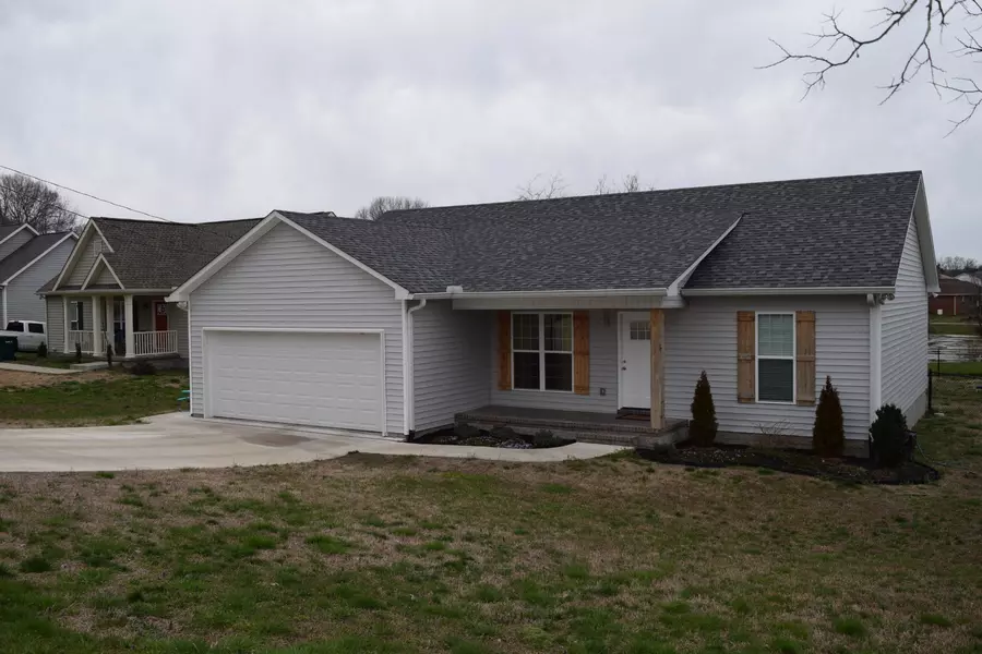 1224 Gordon Ln, Pulaski, TN 38478