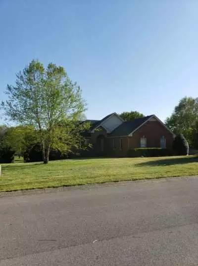 Clarksville, TN 37043,898 S Ridge Trl