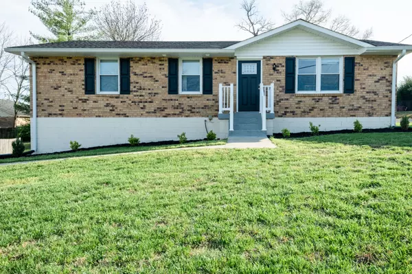 143 Evergreen Cir, Hendersonville, TN 37075