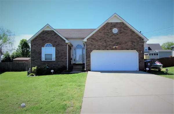 129 Wolverine Trl, La Vergne, TN 37086