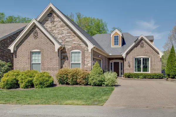 1010 Kelsey Glen Dr, Mount Juliet, TN 37122