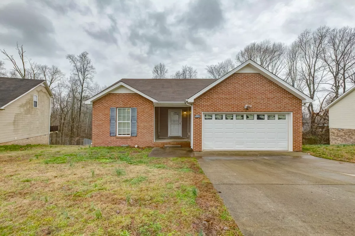 Clarksville, TN 37042,352 Andrew Dr