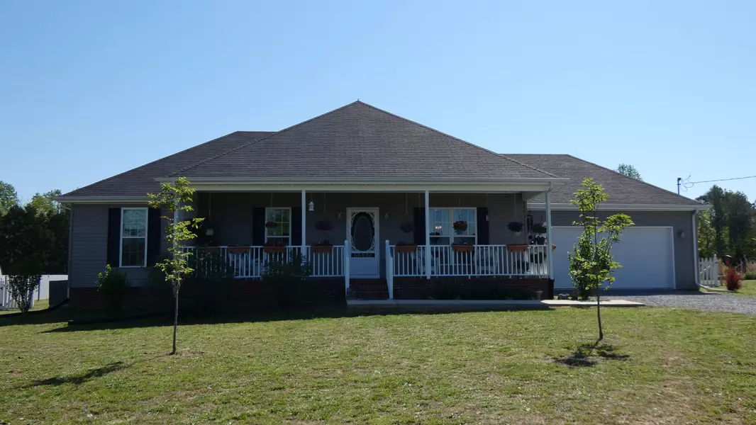 51 Robertson Hollow Rd, Taft, TN 38488