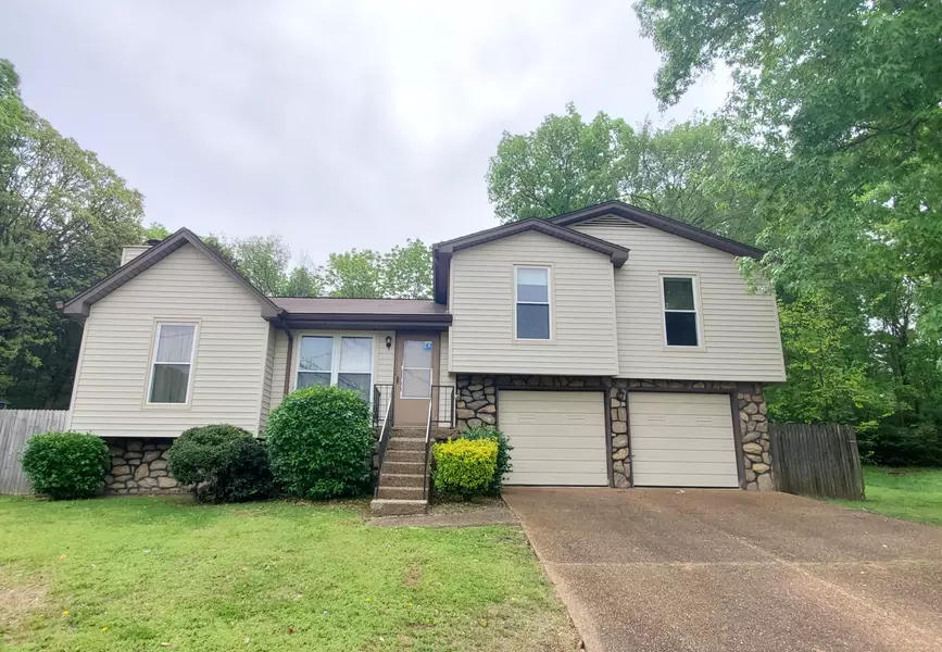 213 Fieldstone Ct, Antioch, TN 37013