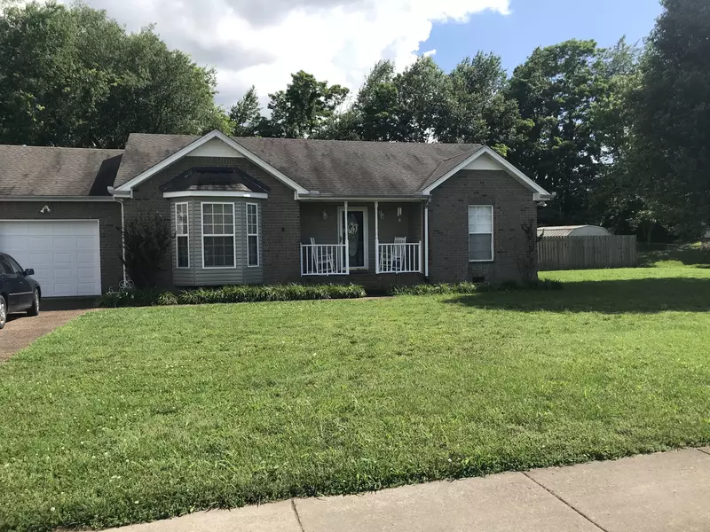 177 Honeysuckle Dr, White House, TN 37188