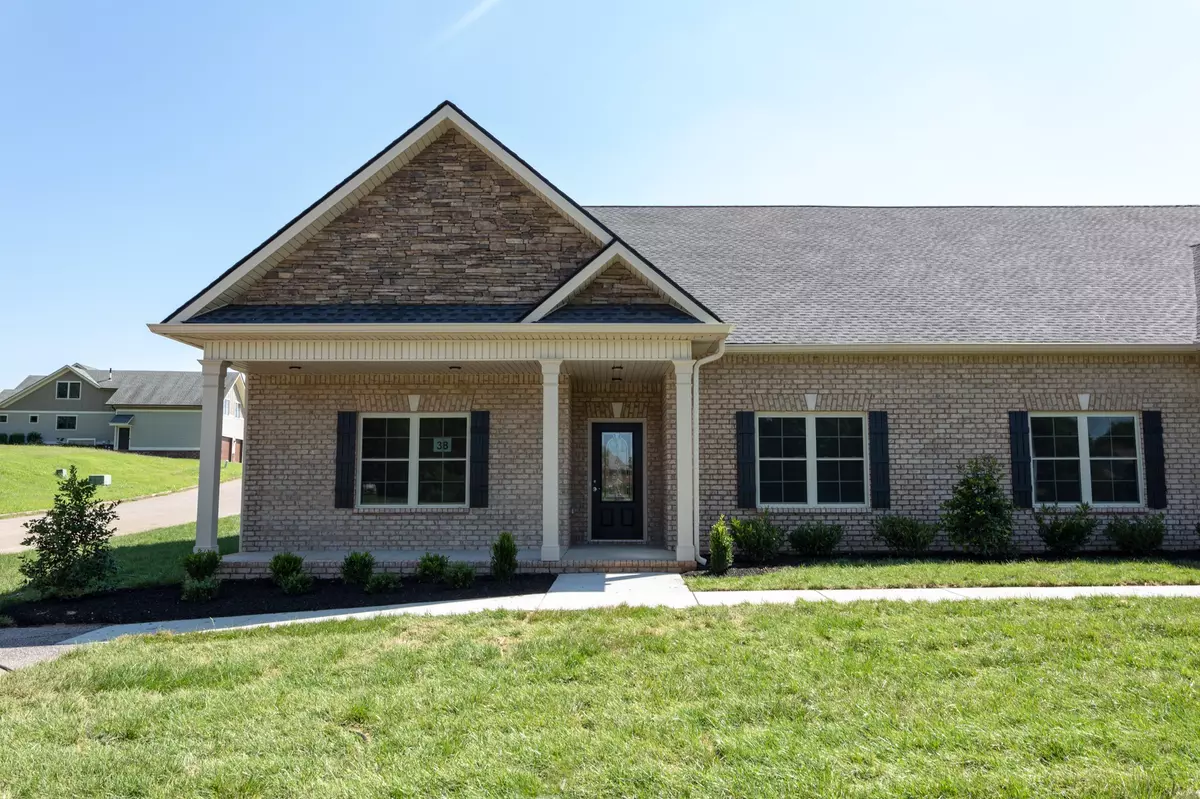 Clarksville, TN 37043,456 POND APPLE ROAD #38