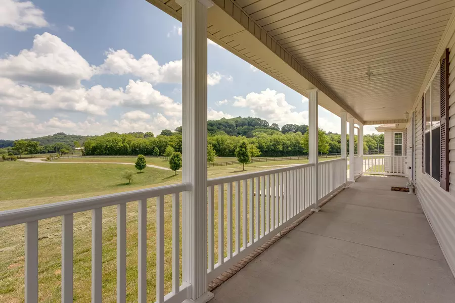 2658 Abernathy Rd, Lynnville, TN 38472