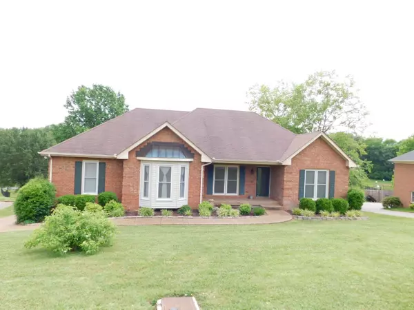 400 Solitude Cir, Goodlettsville, TN 37072