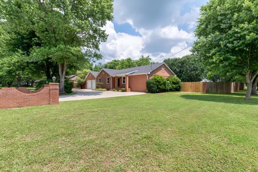 200 Ashmont Ln, Smyrna, TN 37167