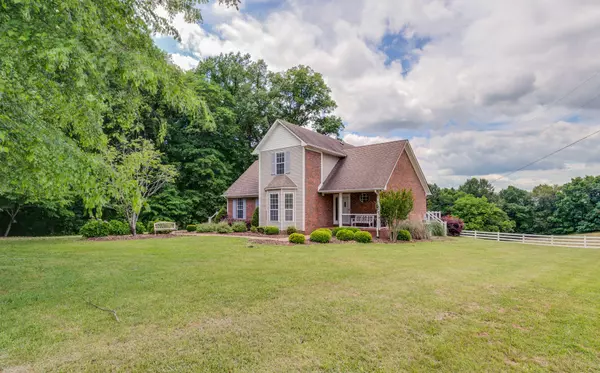 2391 Double Branch Rd, Columbia, TN 38401