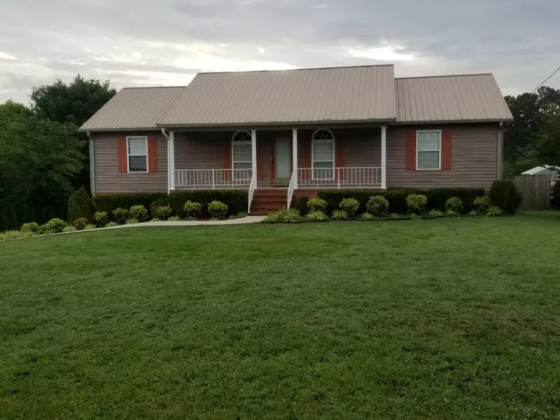 94 Peach Ave, Morrison, TN 37357