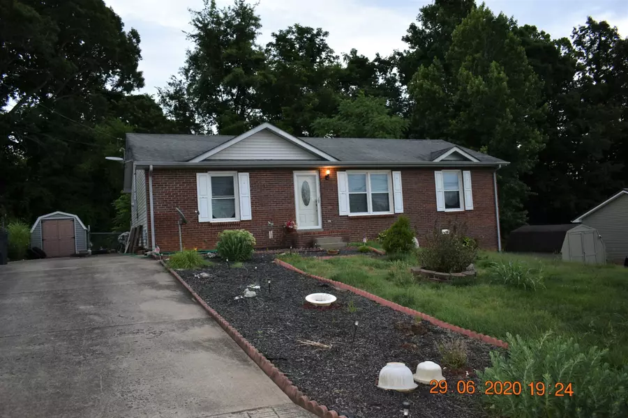 1506 Sunshine Dr, Clarksville, TN 37042