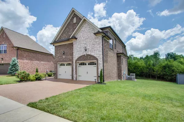 Mount Juliet, TN 37122,26 Bridgeport Way