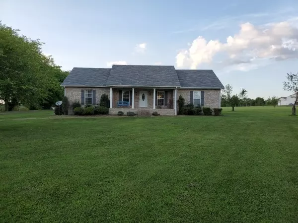 1148 Chenault Ln, Castalian Springs, TN 37031