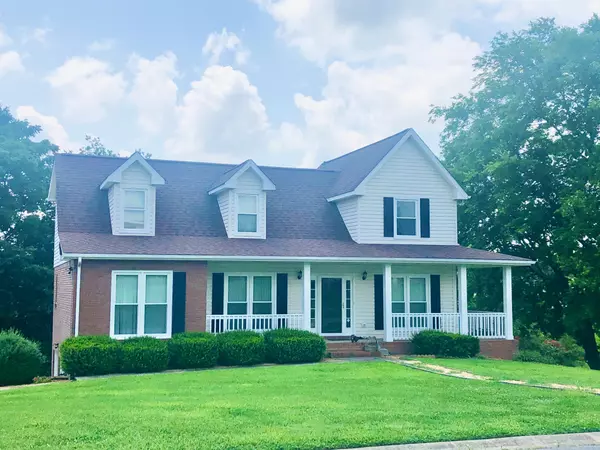 880 S Ridge Trl, Clarksville, TN 37043