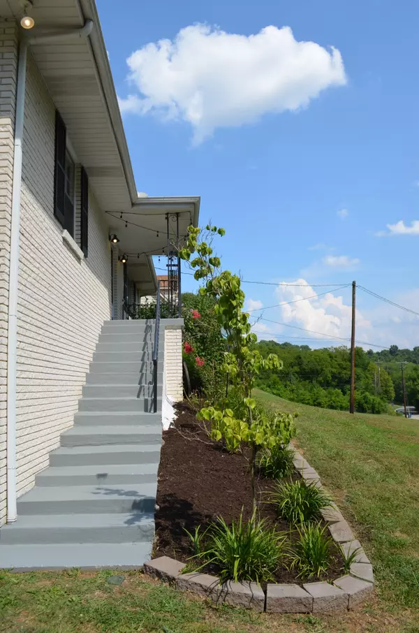 Goodlettsville, TN 37072,1128 Hitt Ln