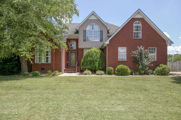 1811 Joben Dr, Murfreesboro, TN 37128