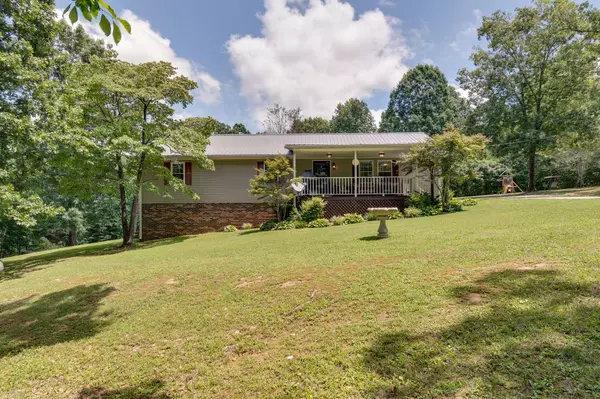 294 Deerwood Rd, Hohenwald, TN 38462