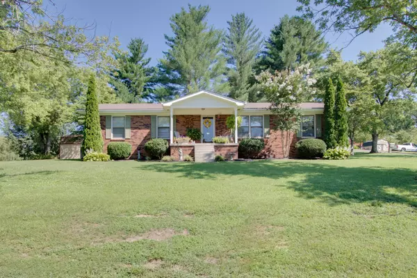 114 Sanders Dr, Brush Creek, TN 38547