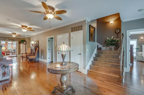 Linden, TN 37096,332 Horseshoe Bend Rd