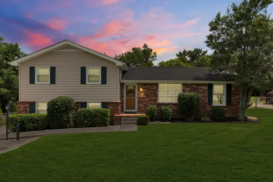 119 Hillside Dr, Hendersonville, TN 37075