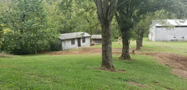 Dowelltown, TN 37059,401 Possum Hollow Rd