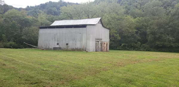 Dowelltown, TN 37059,401 Possum Hollow Rd