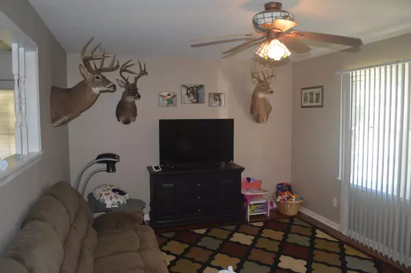 Huntland, TN 37345,204 Poplar Ave