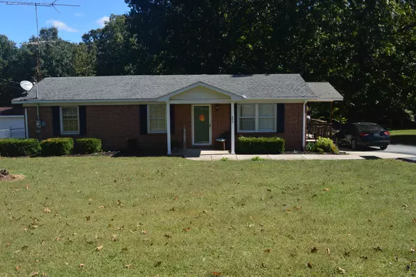 Huntland, TN 37345,204 Poplar Ave