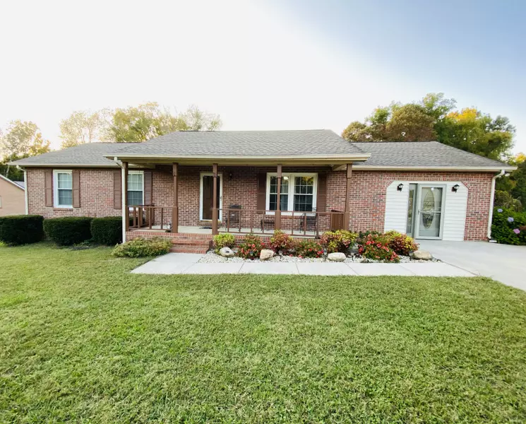 242 Timberlake Dr, Estill Springs, TN 37330