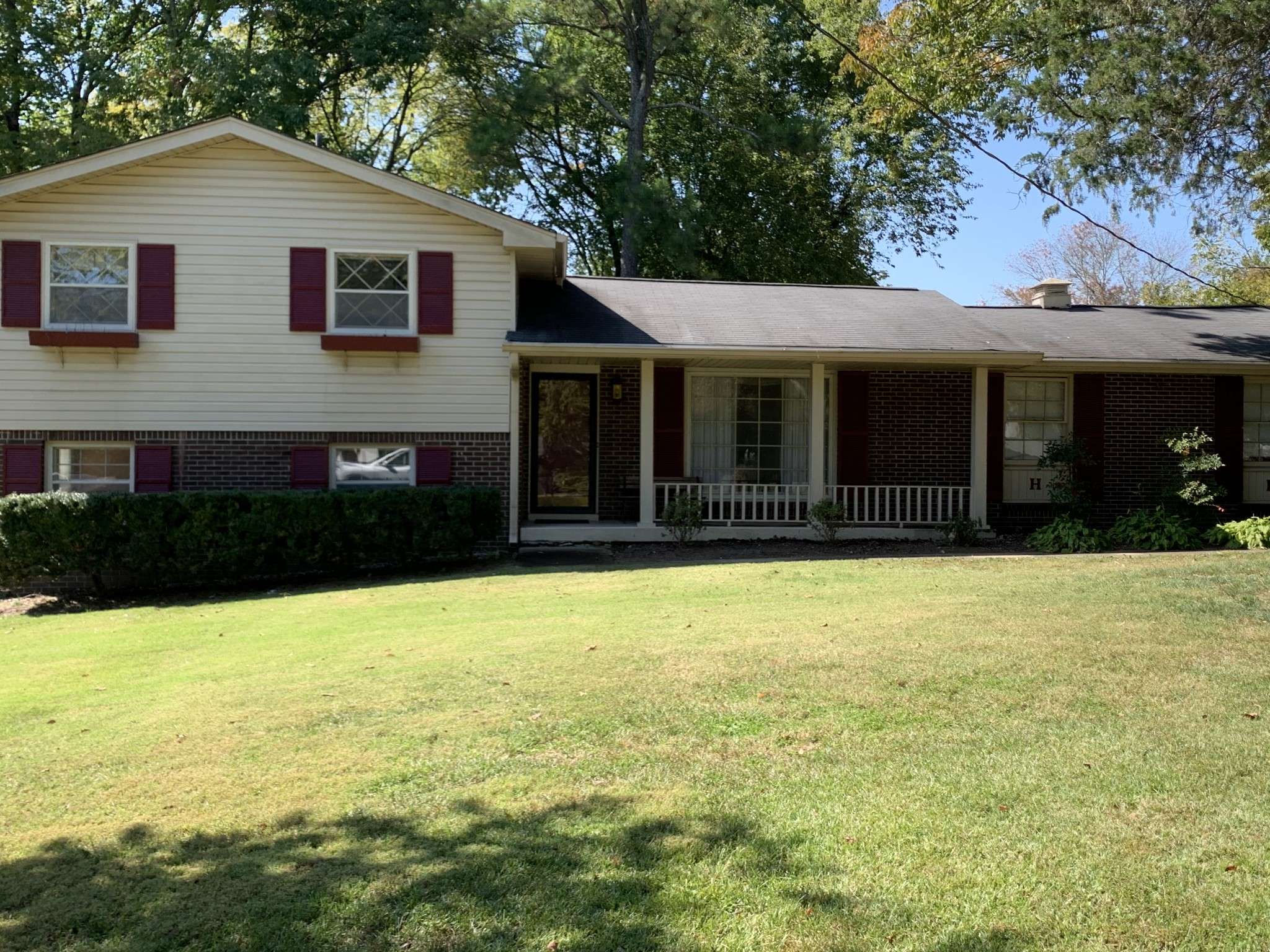 217 Savely Dr, Hendersonville, TN 37075