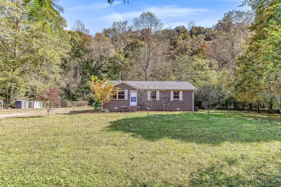 1415 Dry Creek Road, Ashland City, TN 37015