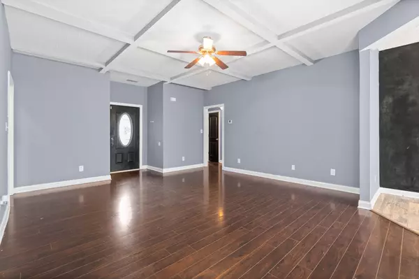 Oak Grove, KY 42262,221 Azalea Dr