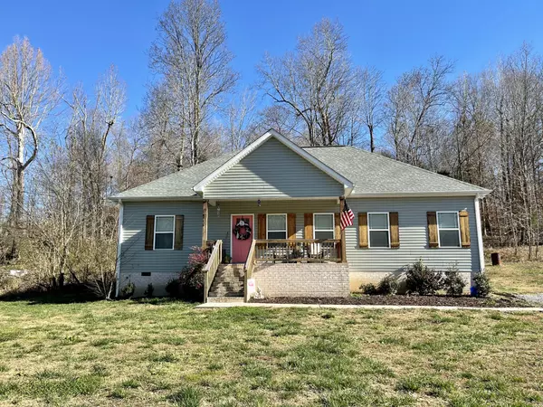 1236 Rogues Fork Rd, Bethpage, TN 37022