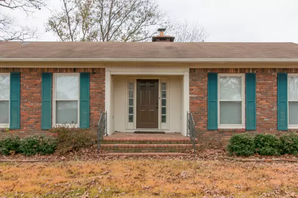 Holladay, TN 38341,6920 Highway 192