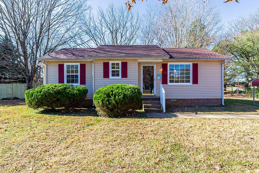 224 S Meribeth Ln, Christiana, TN 37037