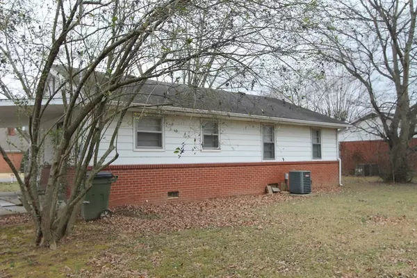 Hopkinsville, KY 42240,106 Sterling Drive